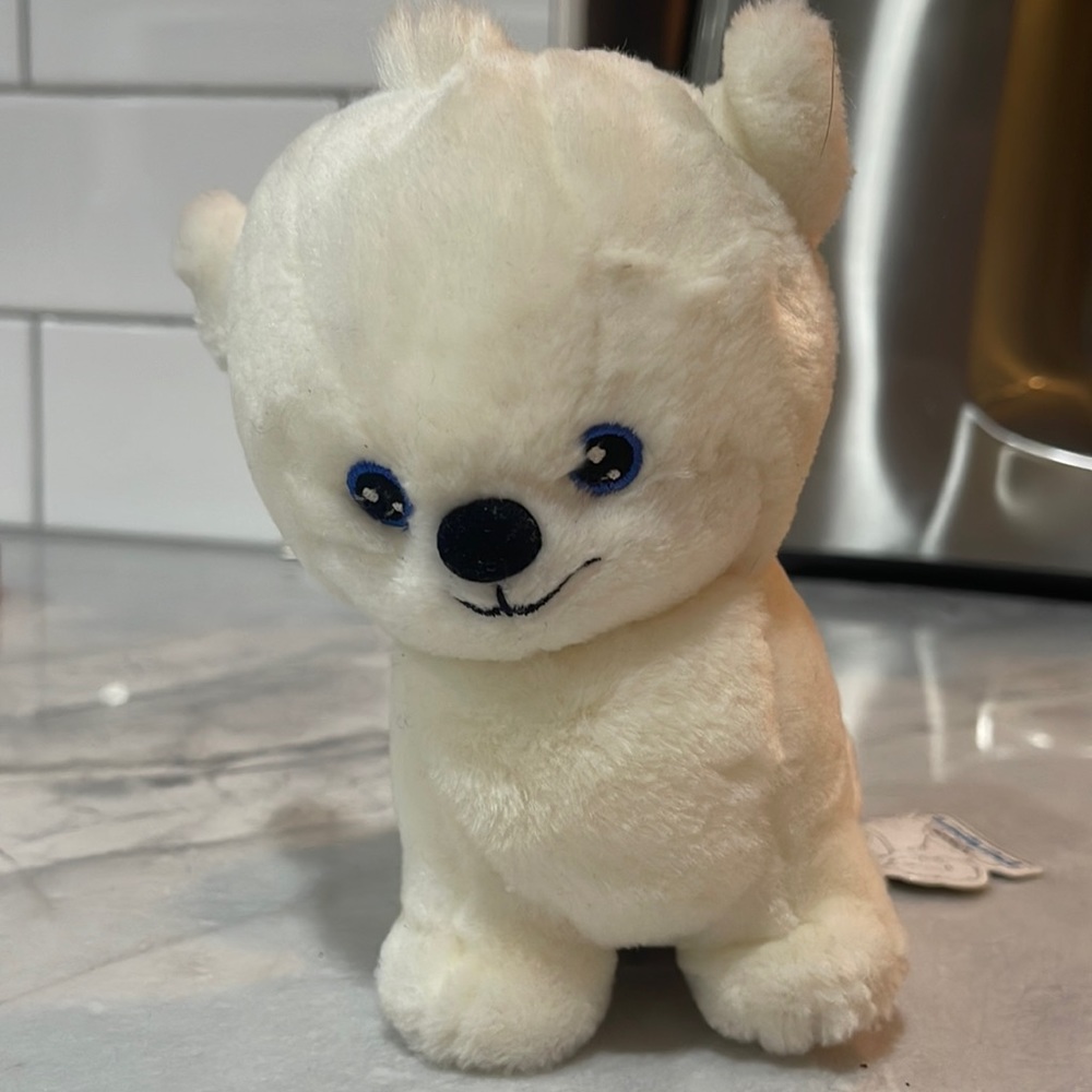 NWT Neopets Doglefox plushie white